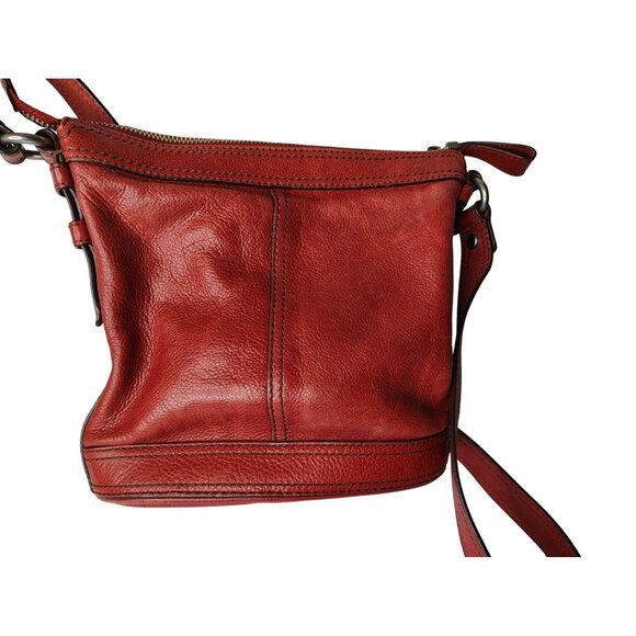 Vtg. Burgundy Red Leather Fossil Bucket Shoulder Bag Purse, Large Key, Zip Hobo - Picture 2 of 7